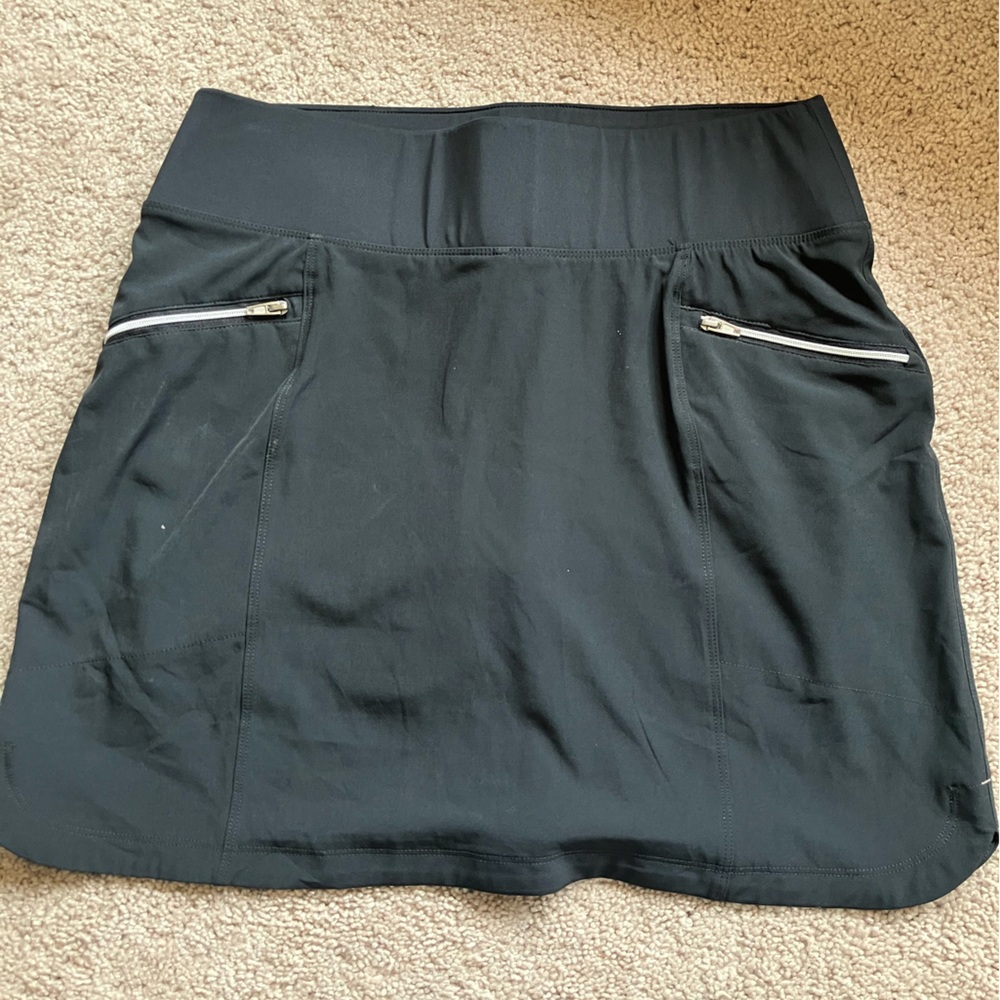 GREAT CONDITION Size small peach athletic black skort